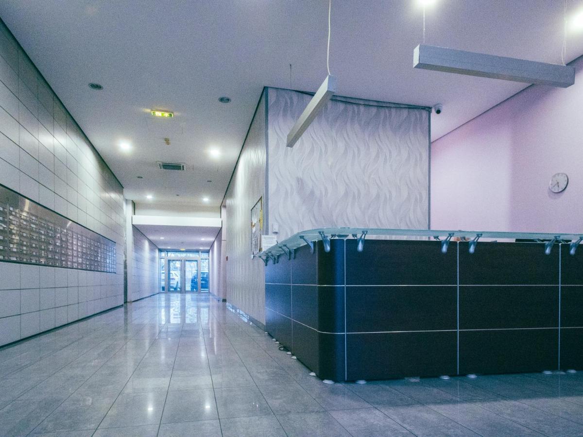 Comfy condo&FREE parking Bratislava Exterior foto
